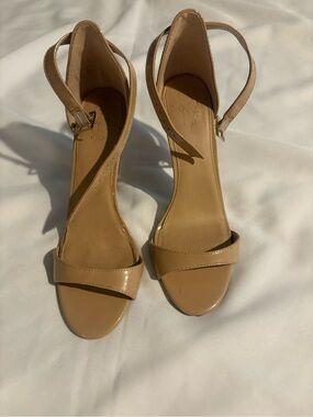 Classic Tan Ankle-Strap Women’s Sandals